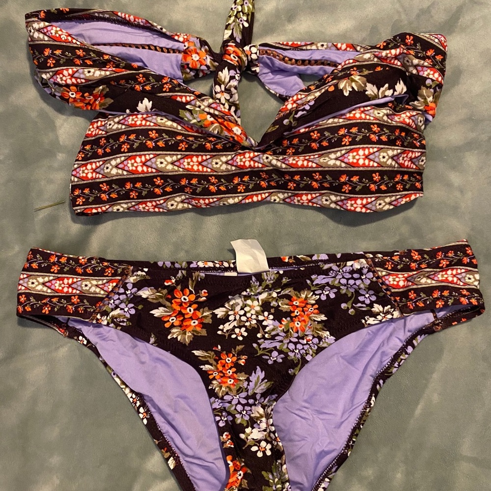BECCA Off the shoulder floral bikini NWOT